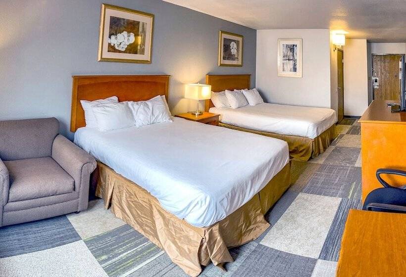 هتل Coratel Inn By Jasper Iowa Fairfield