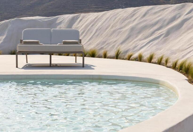 هتل Elysian Retreat