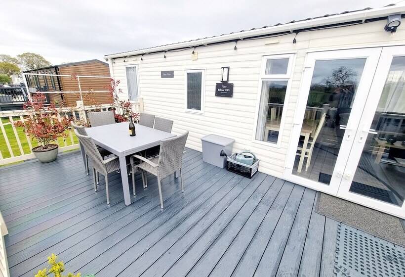 فندق Fantastic 3 Bed Lodge Near Morpeth   Deer View