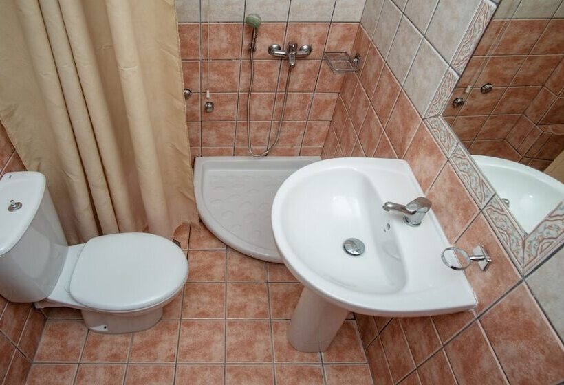 Отель Goudelis Apartments