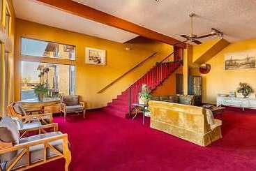 هتل Sun Valley Suites