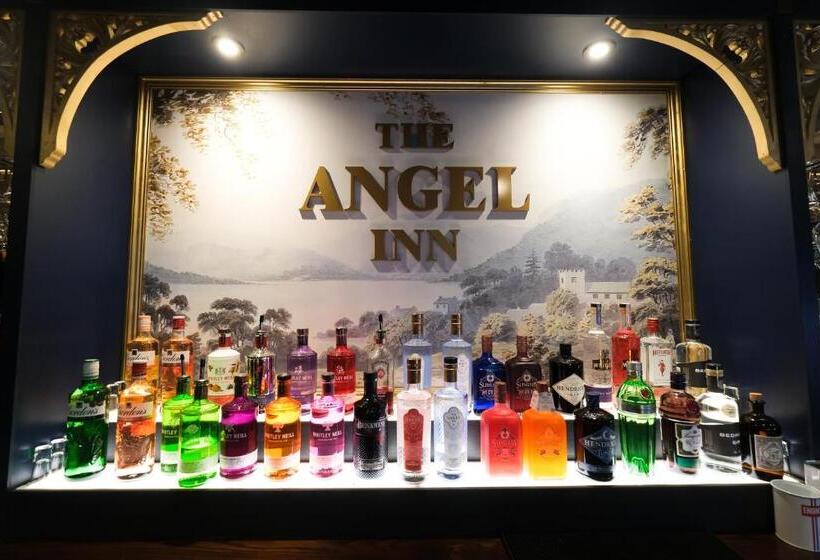 בית מלון כפרי The Angel Inn   The Inn Collection Group