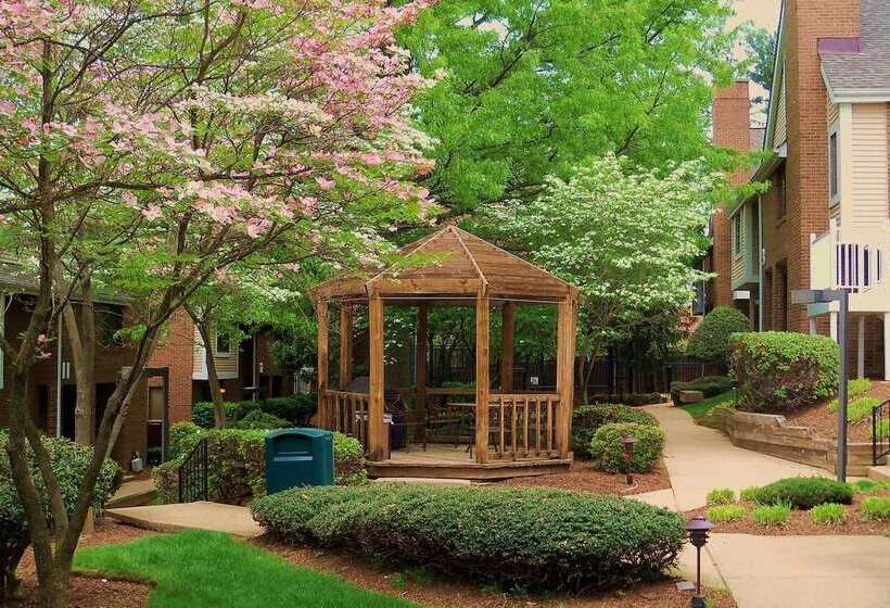 酒店 Tysons Corner Suites, A Baymont By Wyndham