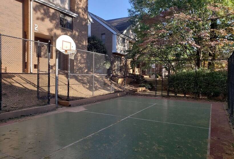 酒店 Tysons Corner Suites, A Baymont By Wyndham