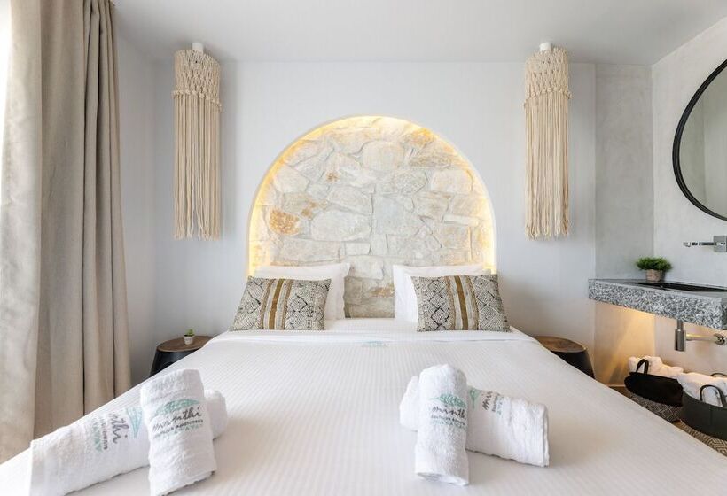 بنسيون Amalthia Luxury Suites