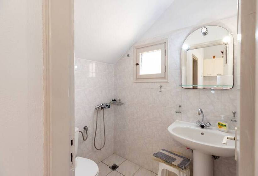 بنسيون Peris Rooms