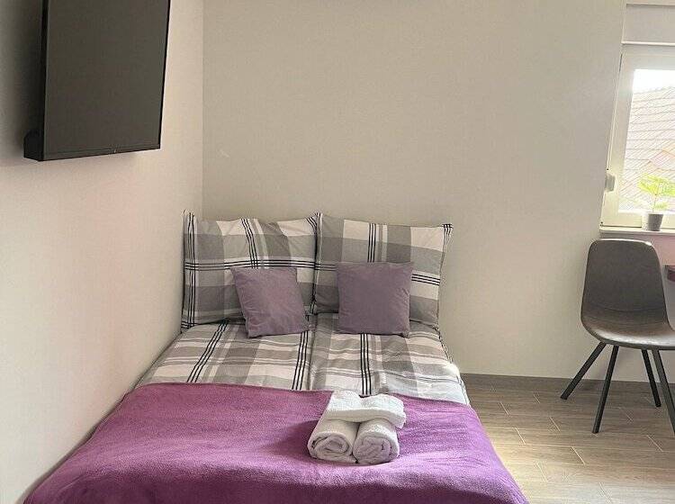 بنسيون Rooms Jelak