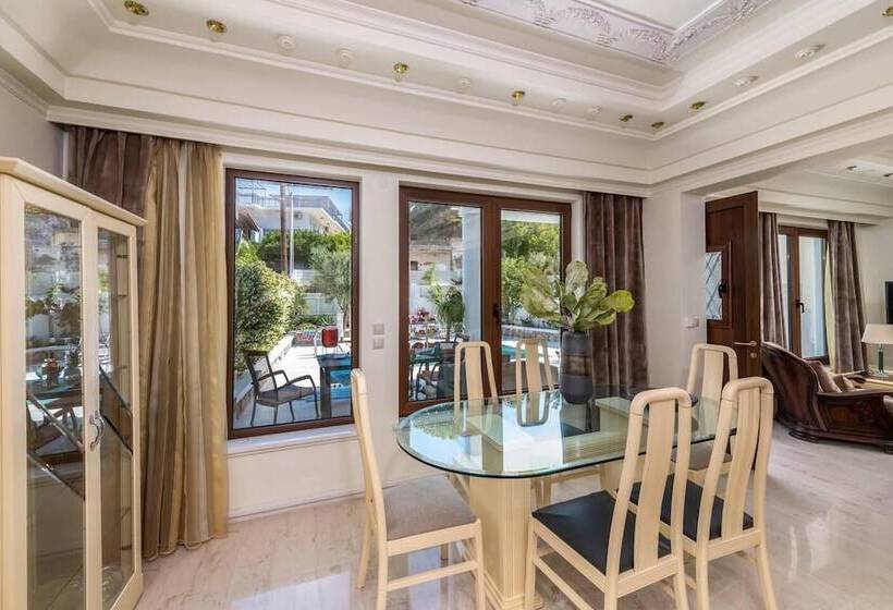 דירת נופש Mikaela S Pool House