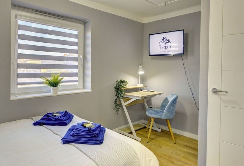 اقامتگاه Modern 2br House & Private Parking & Kid Friendly