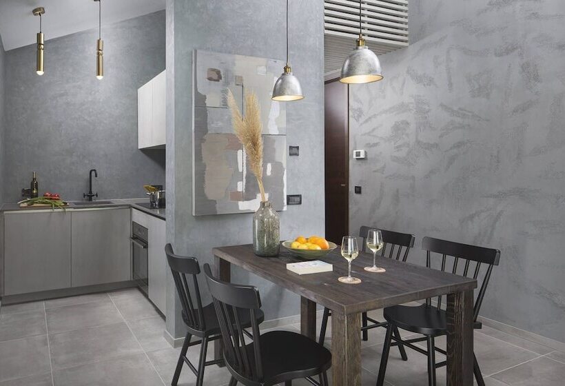 דירת נופש Remarkable 2 Bed House In Zrenj