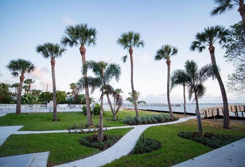 אתר נופש Caribbean Shores Vacation Rentals