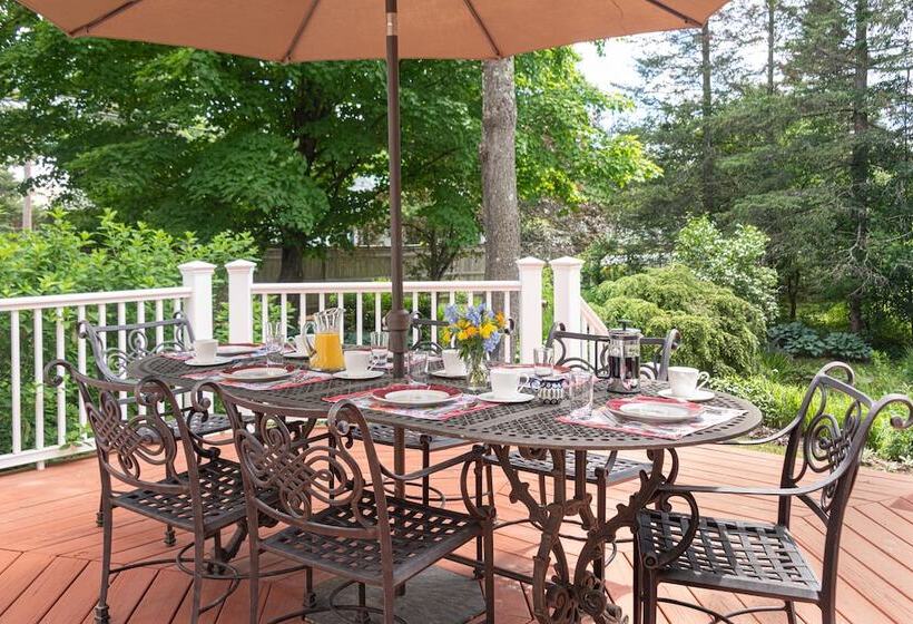 Sinclair Inn Bed And Breakfast
