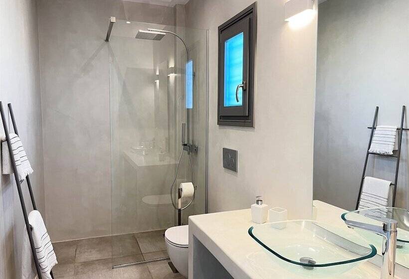 Alexander Suites
