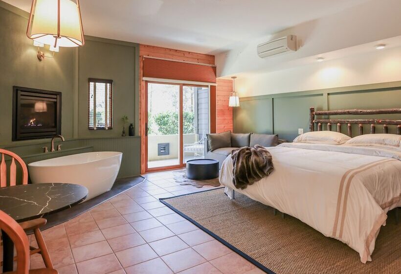 ベッドアンドブレックファースト Outland Chalet & Suites Great Smoky Mountains