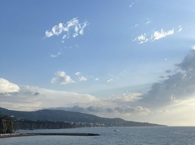 Хостел Residenza Mare Di Sotto Sorrento