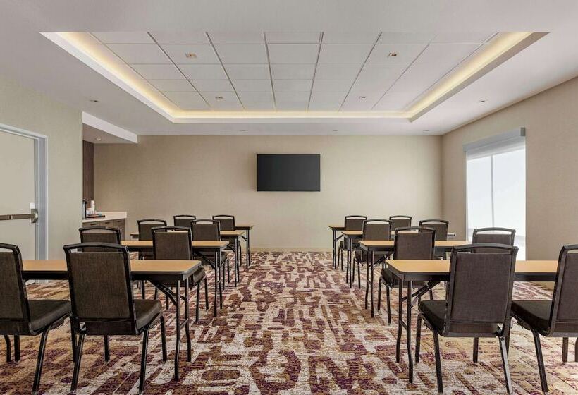هتل Hampton Inn Stockton, Ca
