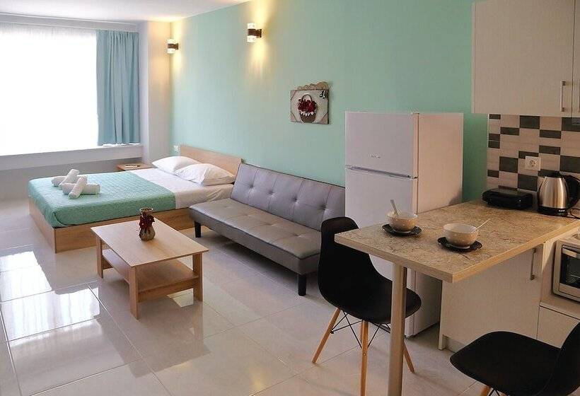 هتل Menta Studios