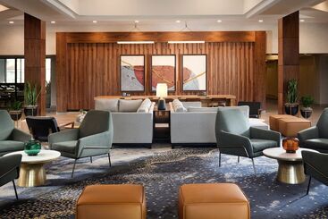 هتل Sheraton Grand Rapids Airport