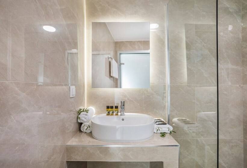 פנסיון Alexmare Hotel Fourka