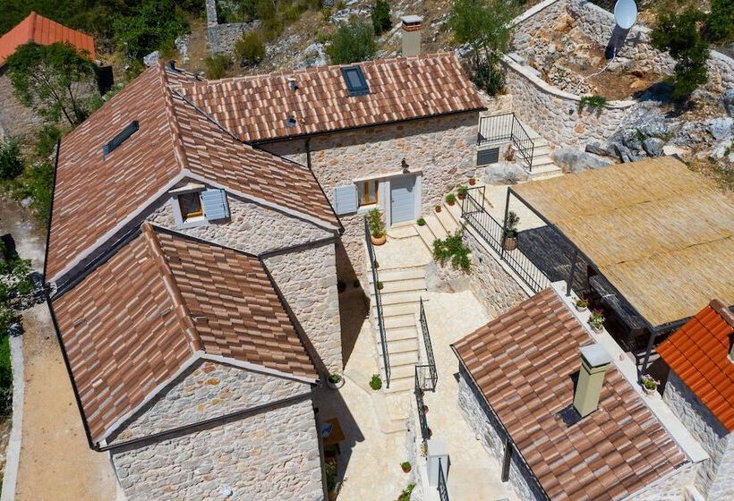 펜션 Rustic Luxury Villa Fulmin
