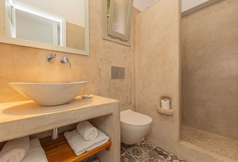 פנסיון Studio Strouvalis