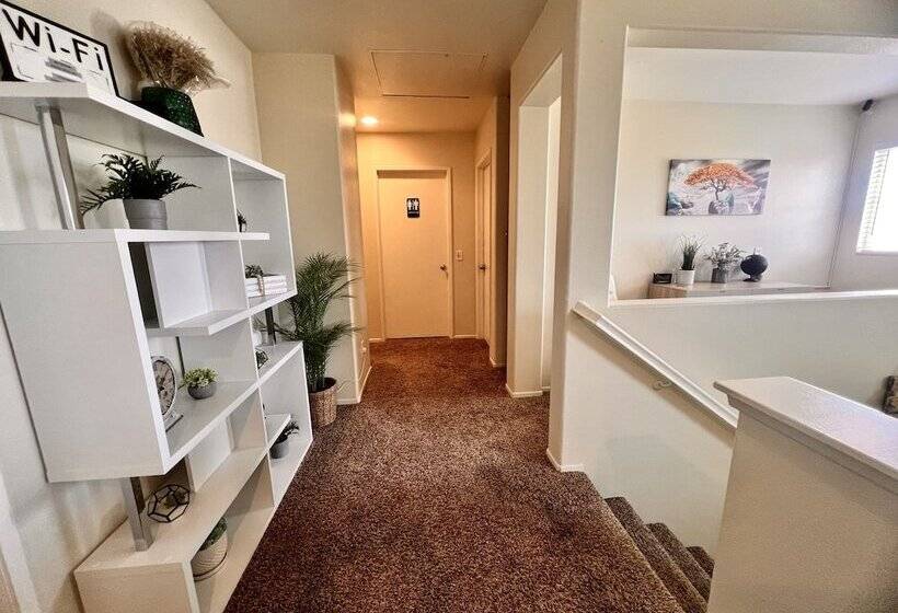 Пансион Mirage Residential Rental