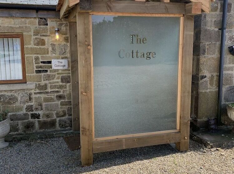 اقامتگاه Charming 2 Bed Cottage In Otley