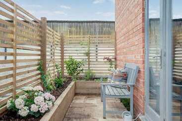 اقامتگاه Cosy Cottage In The Blackdown Hills, Devon