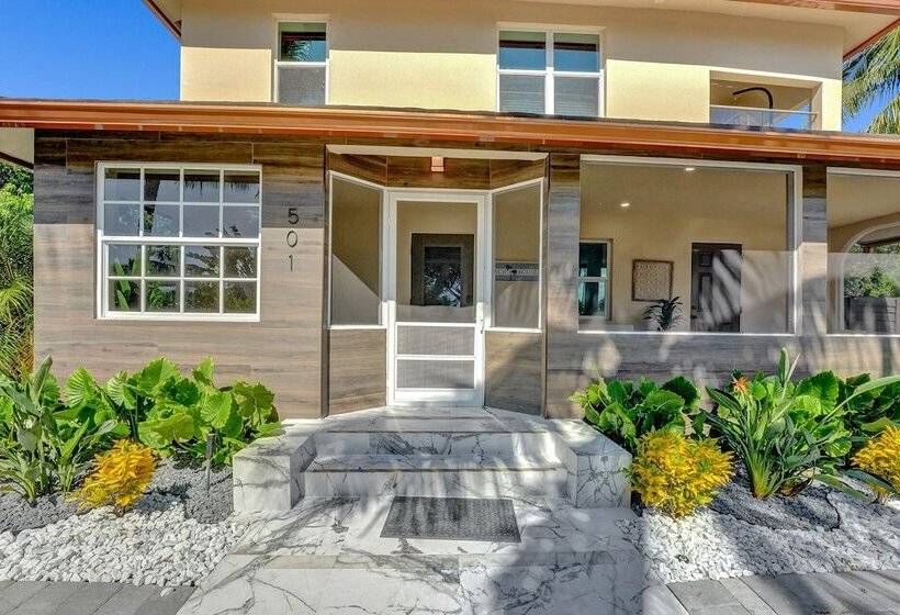 اقامتگاه Immaculate 3 Bed House In West Palm Beach