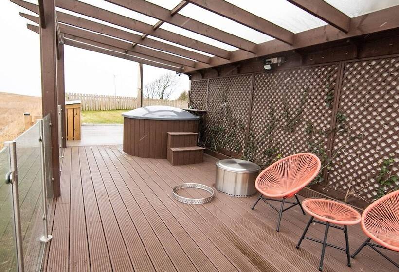 住所  Stunningly Refurbished 1 Bed Home On The N/e Coast