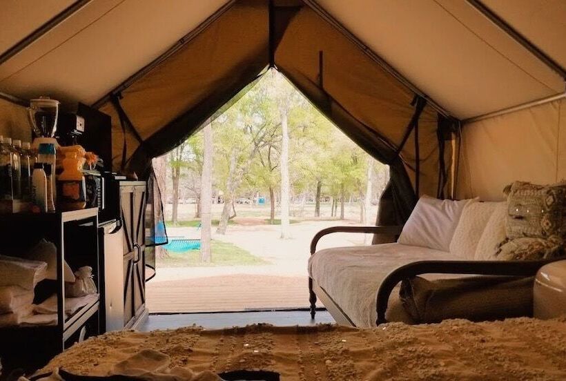 11 Blue River Camp   Glamping Cabin