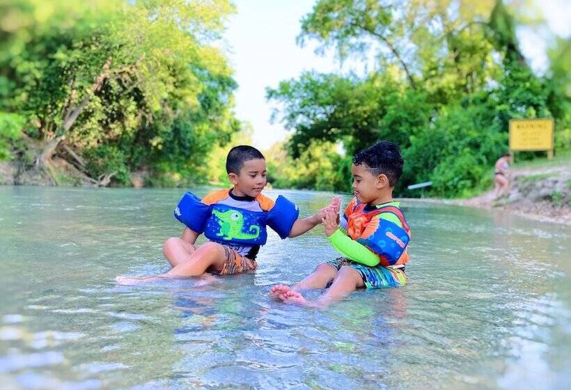 13 Blue River Camp   Glamping Cabin