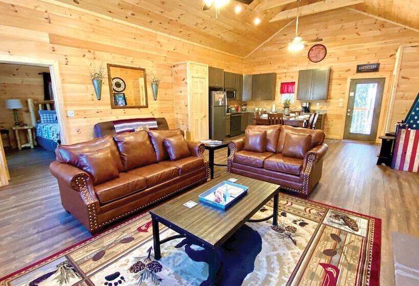 A Creekside On The Bluff