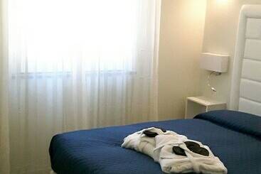 Carpediem. Apartment With 59 Steps Gradini. In The Center Of Amalfi At 650 Mt From The Sea With Paym