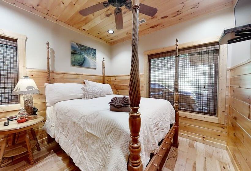 Bearmont Lodge