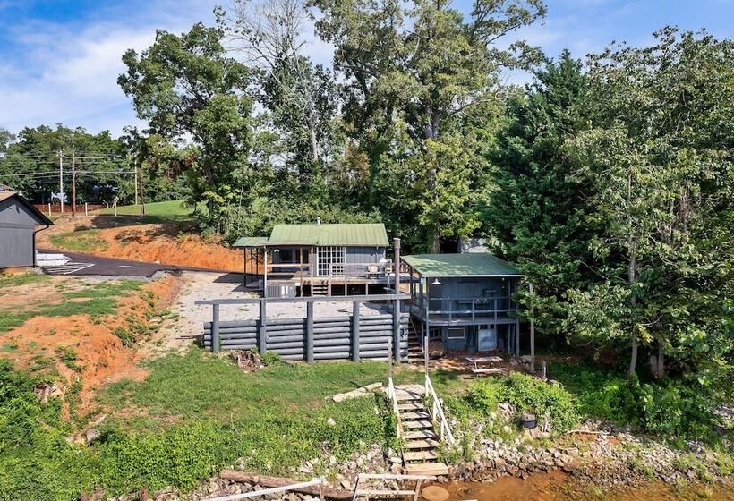 Cabin At Lakeside