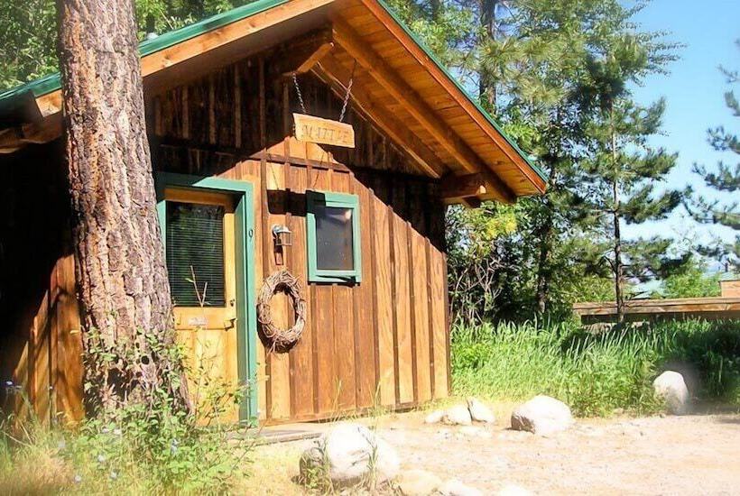 هتل Chewuch Inn & Cabins