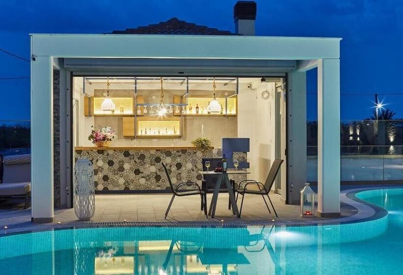 בית מלון כפרי Greystone Suites