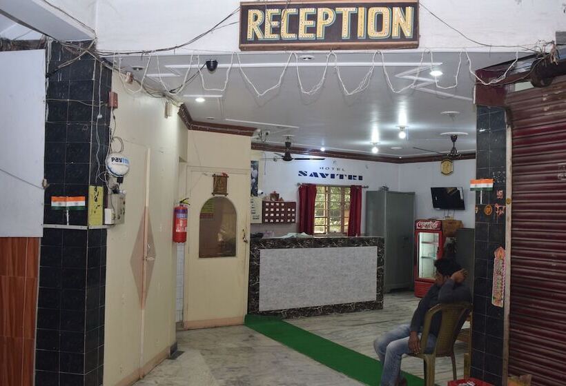 هتل Savitri