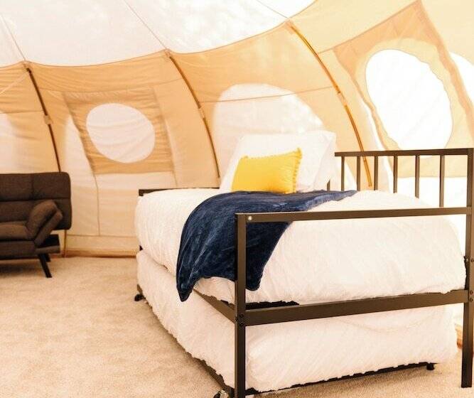 هتل Starlight Retreat Yellowstone