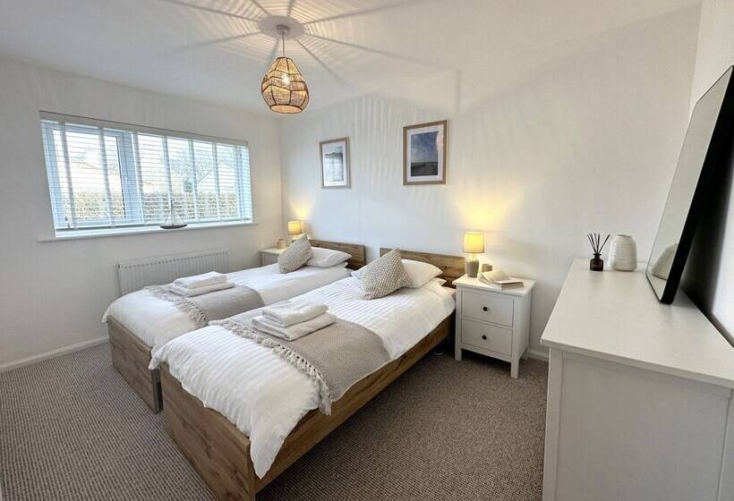 إقامة 3 Bed House In Llanfaelog, Near Rhosneigr