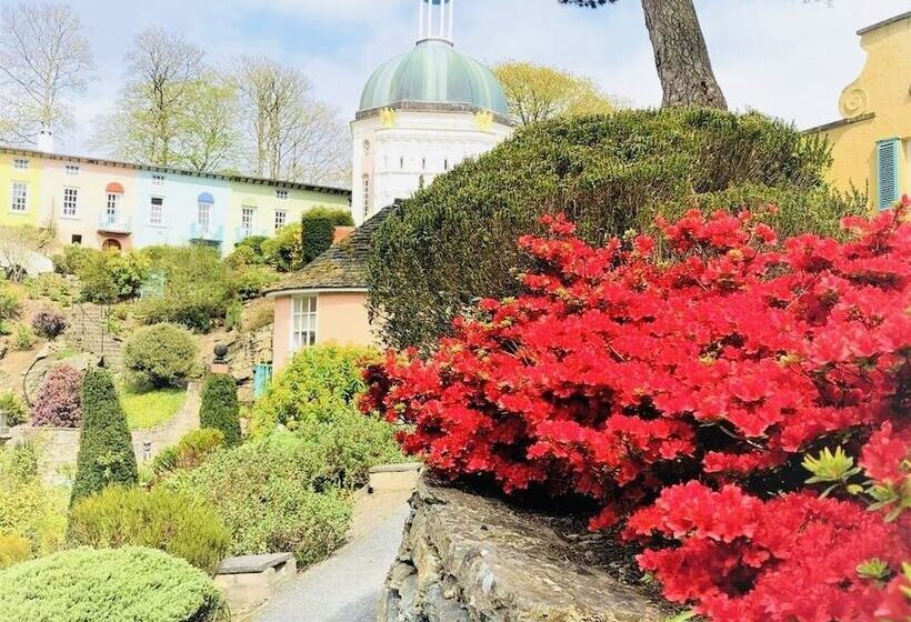 Резиденция Beautiful 3 Bed House In Porthmadog