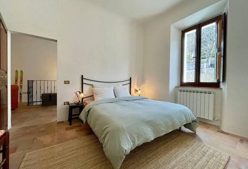 住所  Casa Lola A Lovely 3 Bed House In Bolognola