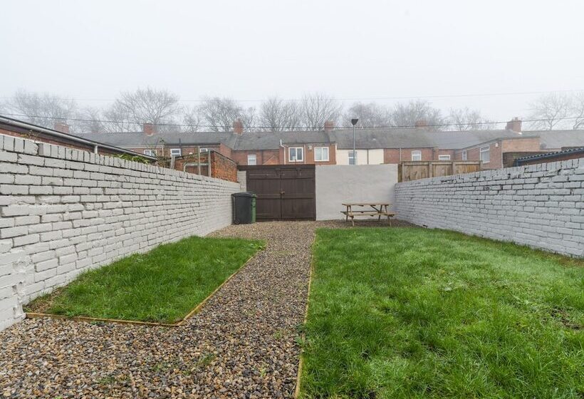 住所  Hawthorn House   2bedroom Ashington Northumberland