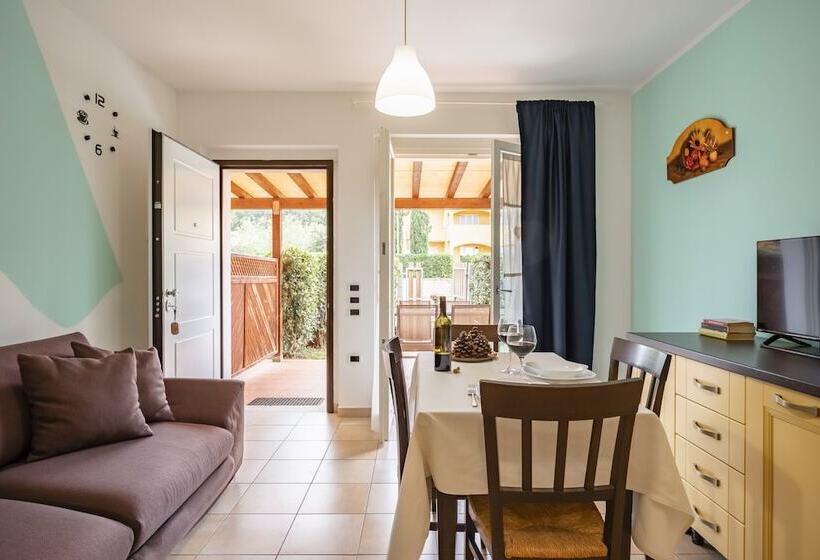 住所  Ombra Verde   B&b E Appartamenti