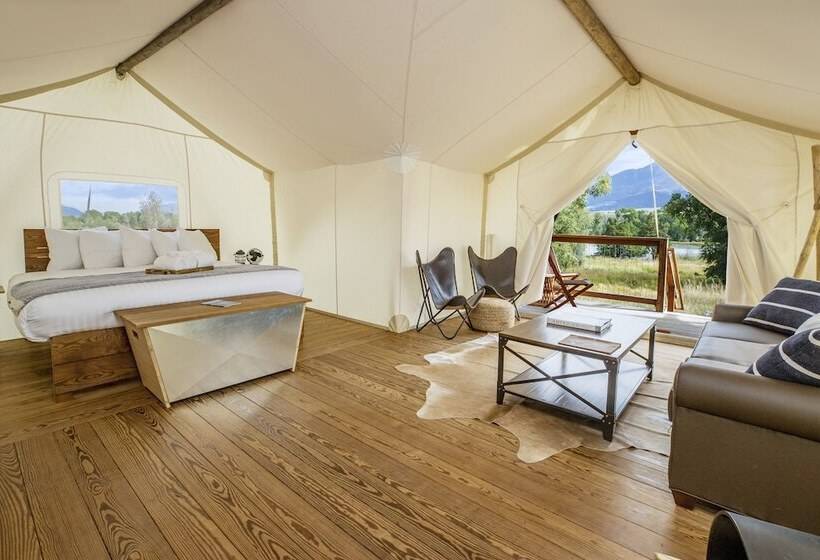 Курорт Under Canvas North Yellowstone   Paradise Valley