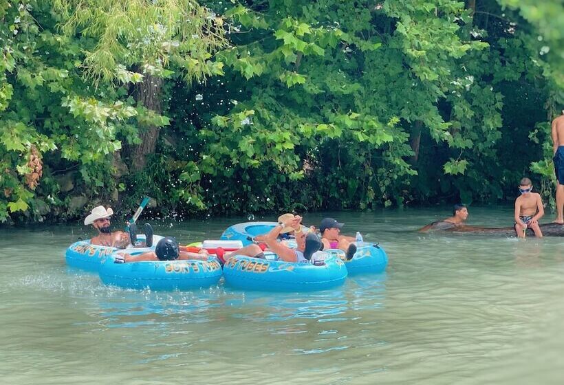 Son S River Ranch Glamping Cabin 2