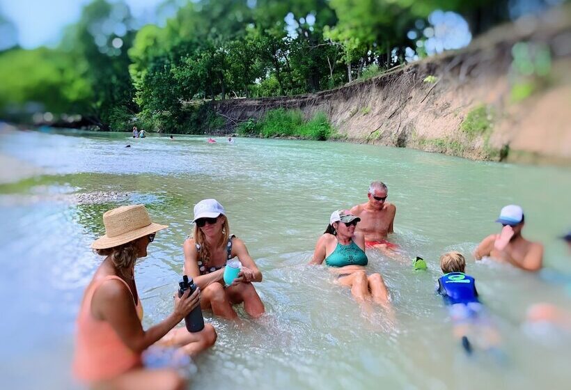 Son S River Ranch Glamping Cabin 34