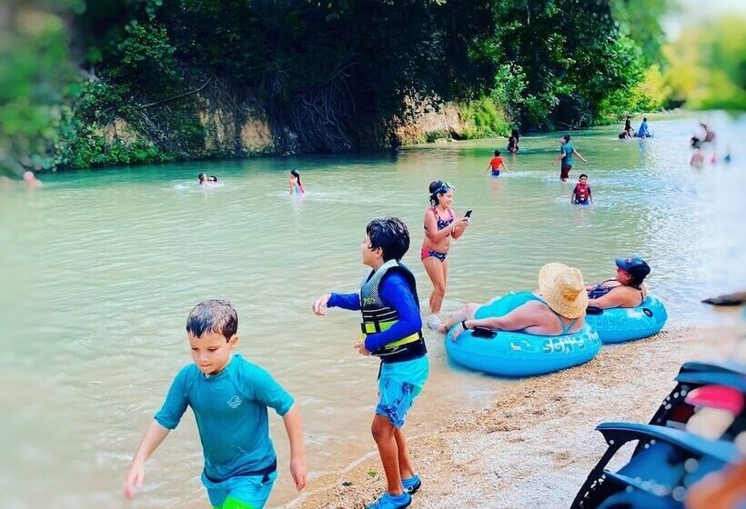 Son S River Ranch Glamping Cabin 4