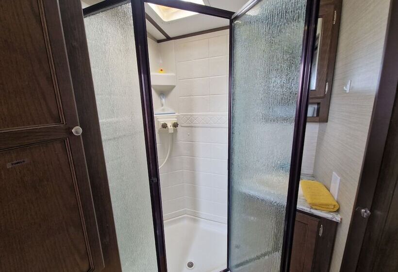 American Rv   Dog Friendly   Peaceful Location